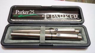Parker 25 Set,  Steel Medium Size Nib,  Aaa