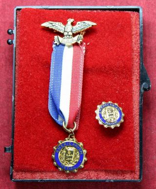 Dar Daughters Of The American Revolution Americanism Medal Ribbon & Pin