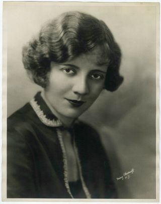 Bobbed Hair Flapper,  Silent Film Star Lois Wilson 1920s Vintage Large Photograph