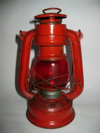 Vintage " Winged Wheel " No.  350 Red/red Glass Made In Japan Kerosene Lantern