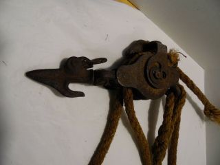 Vintage Block and Tackle Double Metal Pulleys with Rope 2