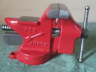 Vintage Red Arrow Columbian No.  63 1/2 Bench Vise/vice