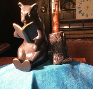 Rare Vintage Levenger Cast Bronze Reading Bear Pen Holder 4” Desk Top Penholder