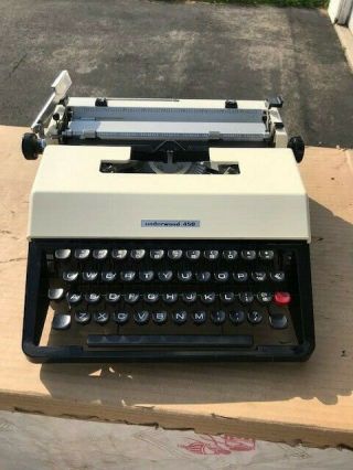 Vintage Olivetti Underwood 450 Portable Typewriter
