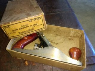 Vintage Wards Master Quality No.  84 - 453 Iron Smooth Wood Plane.  Look W/box