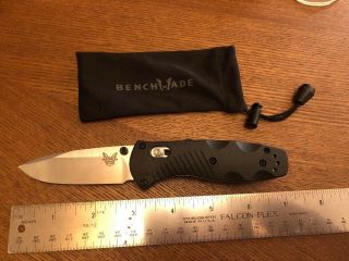 Benchmade Mini Barrage 585 Knife Plain Edge Drop - Point Satin Finish Black Handle