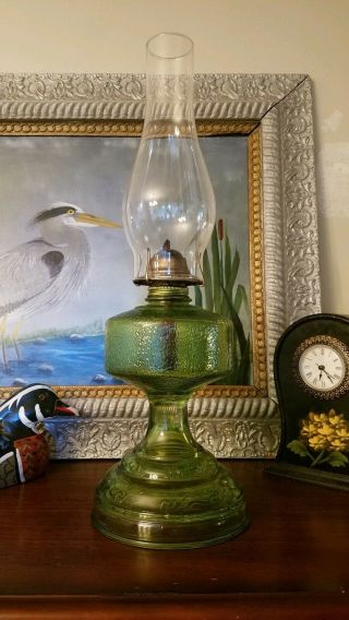 Vintage 1940s - 1960s P&A Eagle Green Crystal Kerosene Oil Table Lamp 4