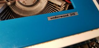 Underwood 315 Typewriter no case 5