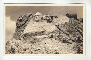 Rise Real Photo Postcard Men At Work Mount Rushmore Memorial Sd 561