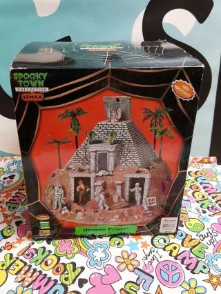2008 Lemax Spooky Town (haunted Pyramid) Animated Lighted Musical Decor Read