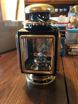 Vintage Black and Gold Metal Kerosene Oil Lamp Lantern 2