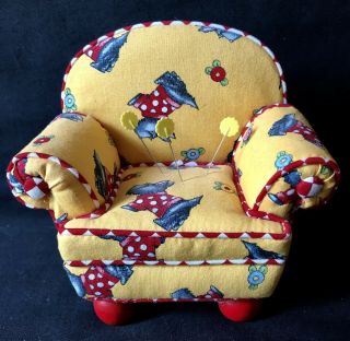 Mary Engelbreit Collectible Pincushion Scottie Dog Armed Chair With Storage Box