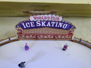 MR CHRISTMAS GOLD LABEL WORLD ' S FAIR SKATERS Skating Rink Box 4