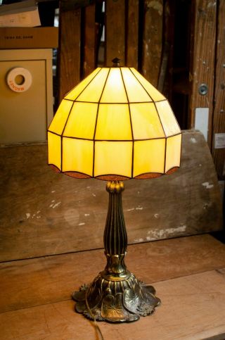 Vintage Desk Lamp Strained Glass Lamp Shade