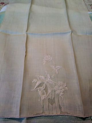Madeira Embroidered Soft Yellow Linen Hand Towel 20 x 14 
