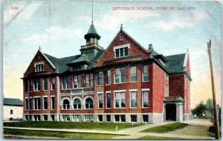 Fond Du Lac,  Wisconsin Postcard Jefferson School Building View C1910s