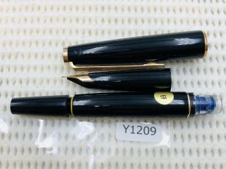 Y1209 MONTBLANC 320 Fountain Pen Black 14K Gold 585 Piston w/box EF 5