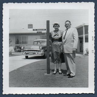 Vintage Found Photo Snapshot Ca.  1957 Pontiac Gus & Hazel In Front Of Mcm House