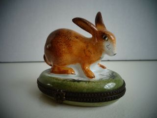 Signed Peint Main Limoges Rabbit Trinket Box
