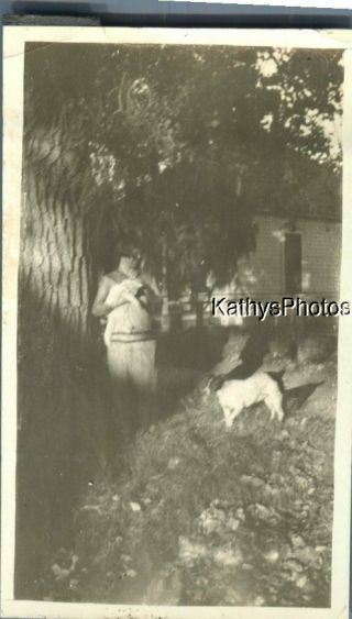 Found B&w Photo K_7594 Woman Holding Cat Dog Is On The Ground