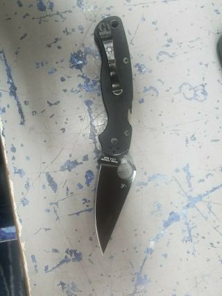 Spyderco Paramilitary 2 (pm2) Black G10 Scales Clip Point Plain Knife -