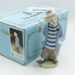Lladro 7602 " Little Traveler " Hobo Boy Clown 9 " Figurine W/box