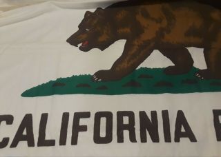 PIONEER FLAG CO.  CALIFORNIA REPUBLIC BEAR 3 ' X5 ' COTTON BANNER FLAG grommets 2