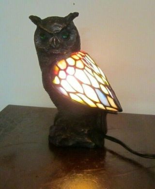 DECORATIVE STAIN GLASS OWL LAMP. 3