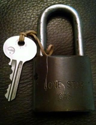 Vintage Wb Brass Padlock Lock With Key Lone Star Gas Co.  Made In Usa