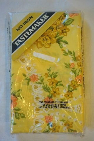 Vintage Tastemaker Pillow Cases Mohawk Yellow Floral Nip Two Standard Size
