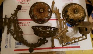 Vintage Ornate Cast Iron Swing Out Wall Mount Kerosene Oil Lamp Holder Parts