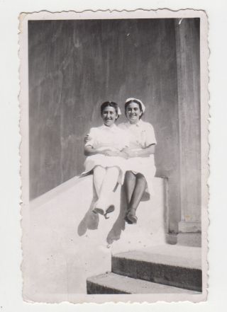 Bulgaria Bulgarian Ww2 Medic Red Cross Nurses In Hug Vintage Real Photo 3