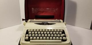 Vintage Royal Quiet Deluxe Portable Typewriter White With Case 1965