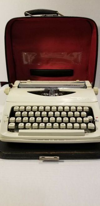 Vintage Royal Quiet Deluxe Portable Typewriter White With Case 1965 2