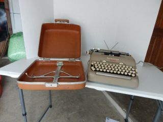 Vintage Smith Corona Portable Electric Typewriter With Case