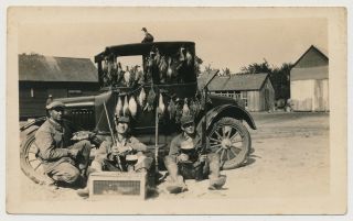 Duck Hunters W Rifle Guns Dead Ducks On Model T Car Vtg 1920 