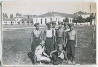 Shirtless Men Soldiers Gay Interest Photo Vintage 1940s
