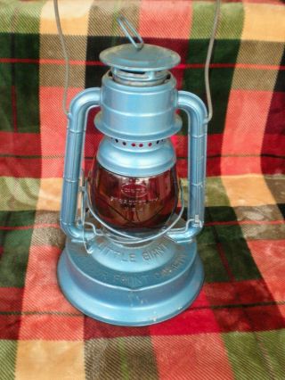 Vintage Dietz Little Giant Lantern W/ Red Globe,  Syracuse N.  Y.  & 70 Hr.  Font