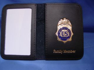Family Member D.  E.  A.  Wallet P Large 4 - 1/2 X 3 " - Fop - Pba 6 - 3/4 X 4 - 1/2 Open 121