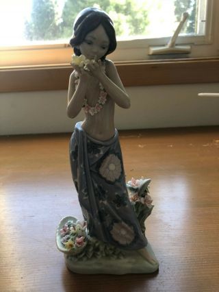 Lladro,  Aroma Of The Islands,  4635,  Missing Flower,