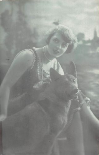 D81/ Dog Pet Animal Rppc Postcard C1910 Woman With Dog 11