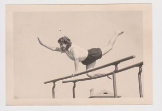 Lady Woman Acrobatic Pose On Parallel Bars Vintage Orig Photo (39568)