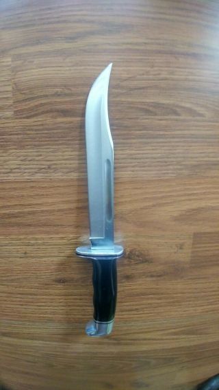 Buck 120 U.  S.  A.  Leather Sheath Hunting Knife.  Old Stock.  U.  S.  A Made.
