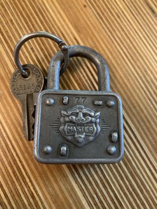 Vintage Master Lock Co 77 Lion Ornate Tiger Face Collectors Padlock Lock W/ Key