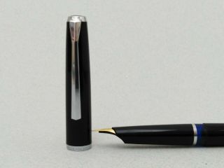 Vintage Pelikan Mk20 Black Fountain Pen 14k Gold Nib