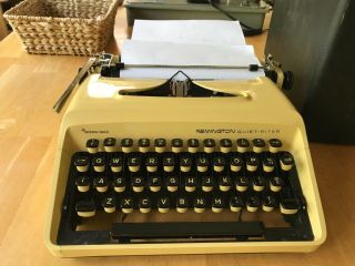 Rare 1960s Sperry Rand Remington W/case Vintage Typewriter Made In Holland