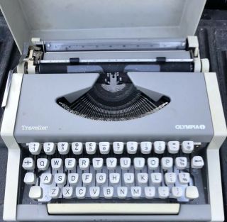 Vintage Olympia Traveller Portable Typewriter With The Case - As - Is