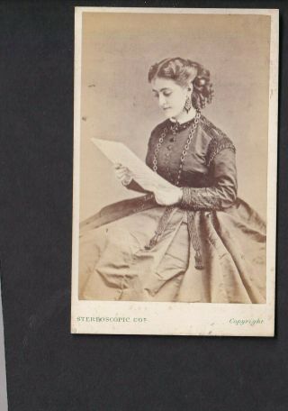 Cdv - Uk,  Young Lady With Letter - Photo The London Stereoscoping & Photo Co