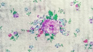 Vintage White Dimity Fabric Floral 1 Yard X 33.  5