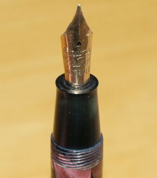 Conway Stewart Marbled Gold Nib Fountain Pen No.  84 & Propelling Pencil No.  26 8